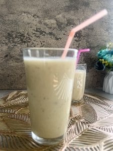 simple banana lassi