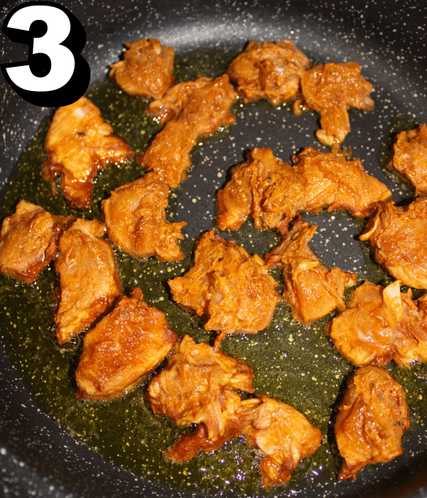 ADD CHICKEN IN THE PAN.