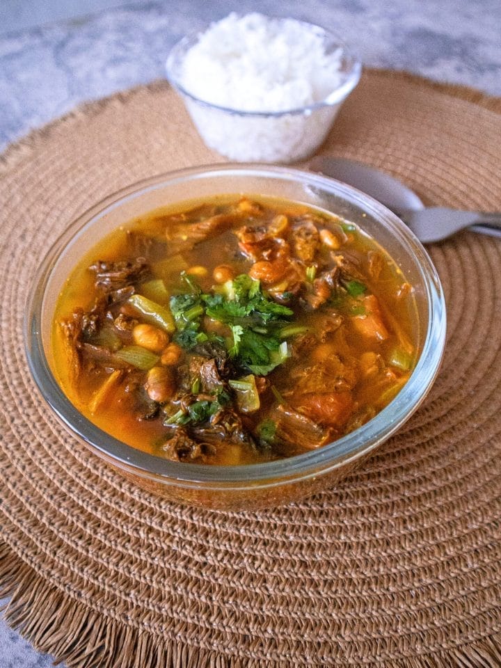 cGUNDRUK BHATMAS CURRY